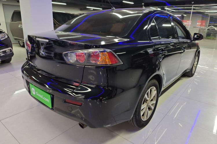 三菱 翼神 2013款 时尚版 1.8L CVT舒适型车身外观6005