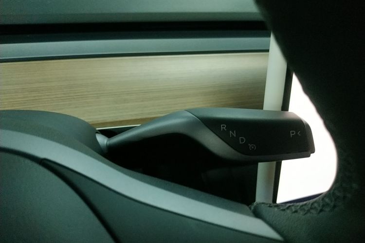 特斯拉 Model 3 2022款 后轮驱动版中控内饰18