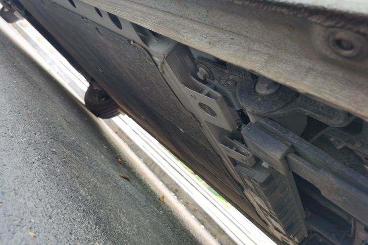 上汽大通MAXUS 大拿V1 2024款 V1 短轴低顶 多功能版（51kWh）局部细节9003