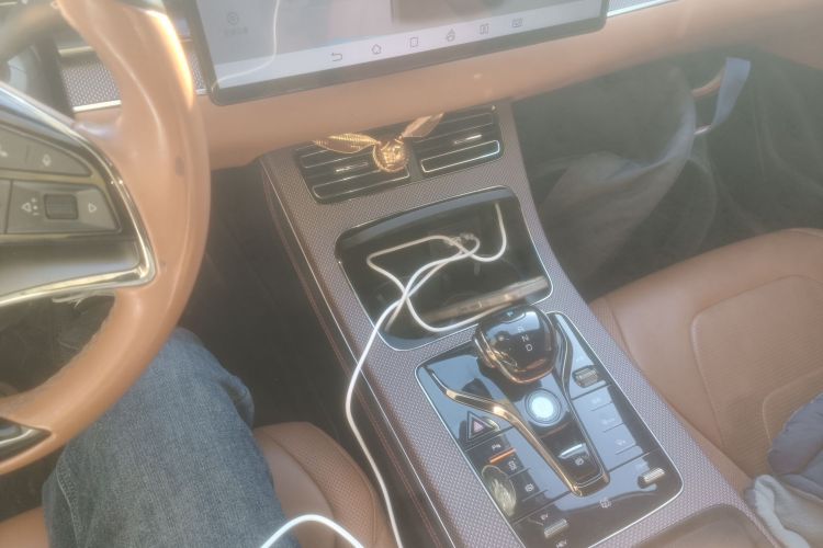 比亚迪 汉 2022款 DM-i 121KM 尊享型中控内饰18