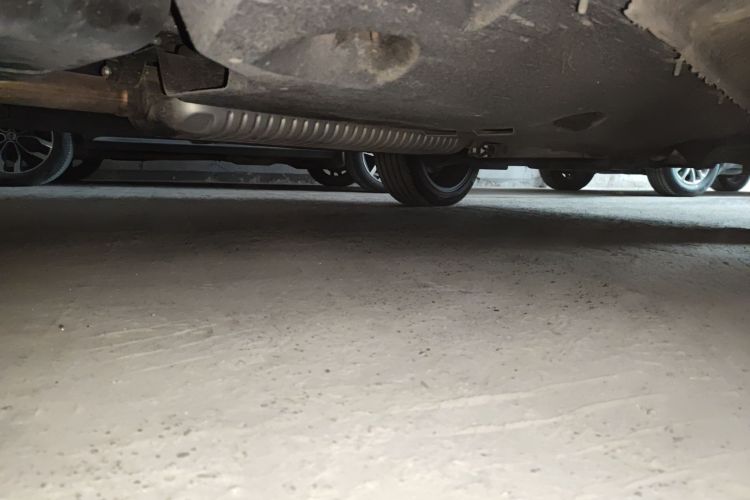 红旗HS5 2023款 2.0T 四驱旗享Pro版局部细节9002