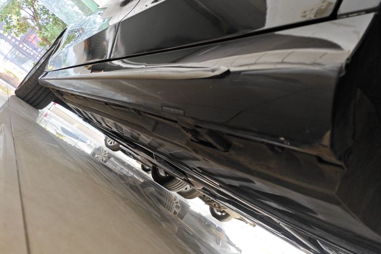 奔驰C级 2015款 C 200 L 运动型局部细节9002