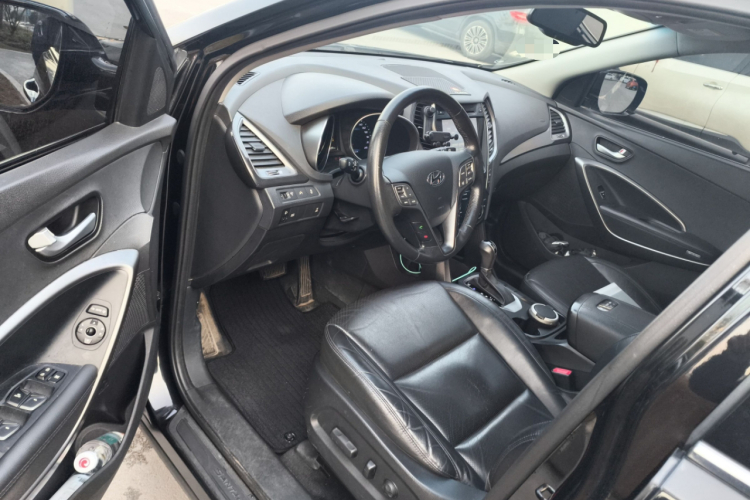 现代 胜达 2015款 2.0T 自动四驱智能型 5座中控内饰20