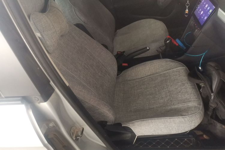 大众 捷达 2013款 1.6L 手动舒适型局部细节41