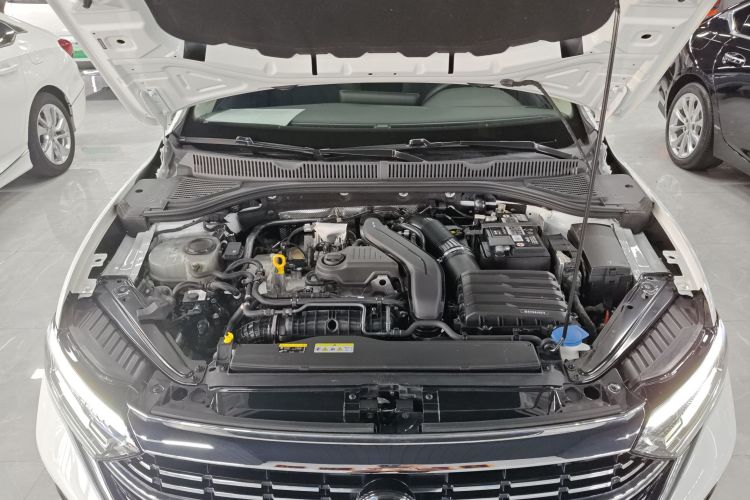 大众 速腾 2023款 300TSI DSG超越版机舱底盘24