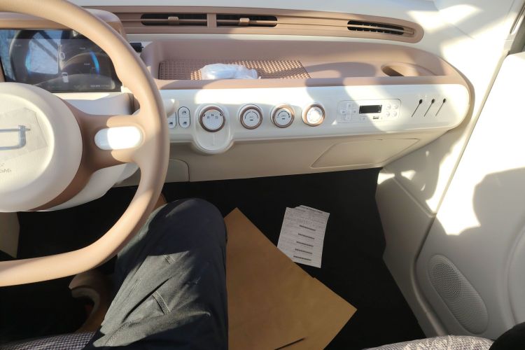 奔腾小马 2026款 222km 萌趣马 Plus中控内饰16