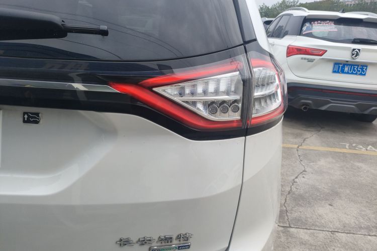 福特 锐界 2016款 EcoBoost 245 四驱尊锐型 7座车身外观9