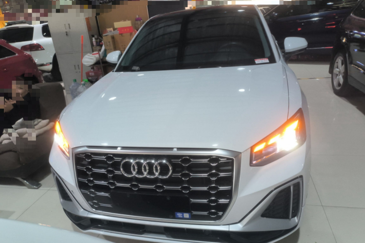 奥迪Q2L 2022款 35 TFSI 进取动感型车身外观2