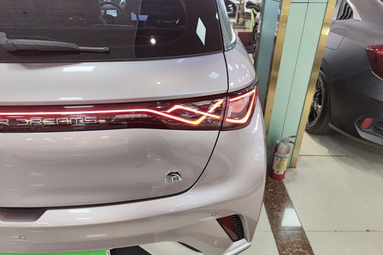 比亚迪 海豚 2023款 420km 时尚版车身外观9