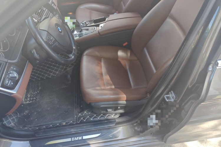 宝马5系 2014款 525Li 领先型局部细节19