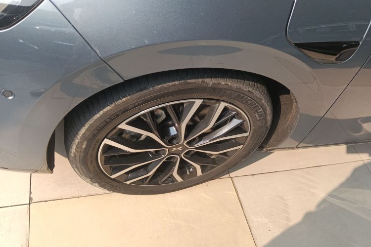 小鹏P5 2022款 460E+车身外观6007