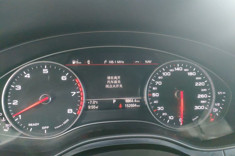 奥迪A6L 2018款 30周年年型 30 FSI 风尚型中控内饰14