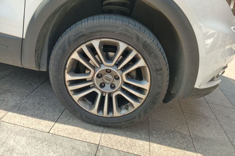 观致5 2018款 改款 1.6T 自动尊贵型车身外观10