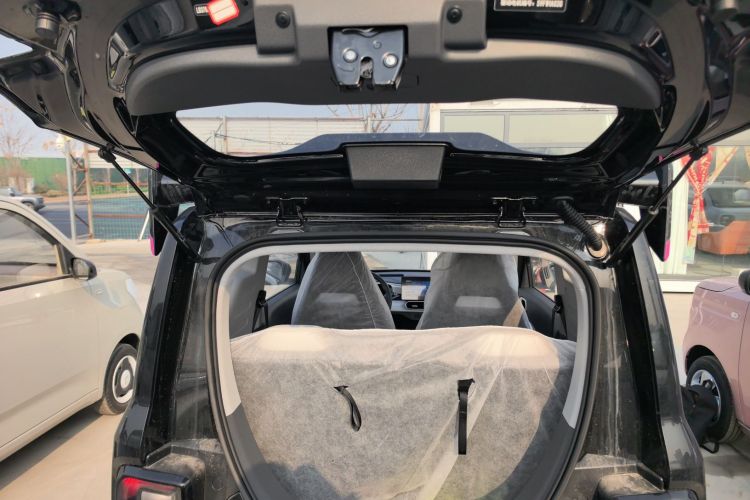 吉利银河 2025款 210km 熊猫卡丁局部细节23