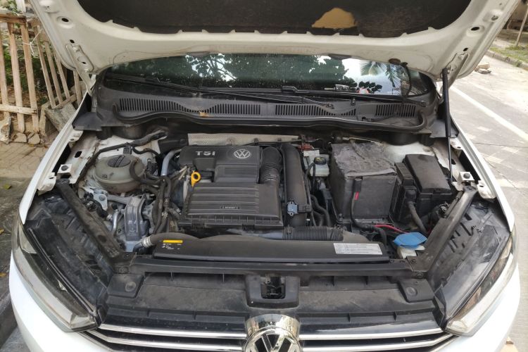 大众 高尔夫·嘉旅 2016款 230TSI 自动进取型局部细节24