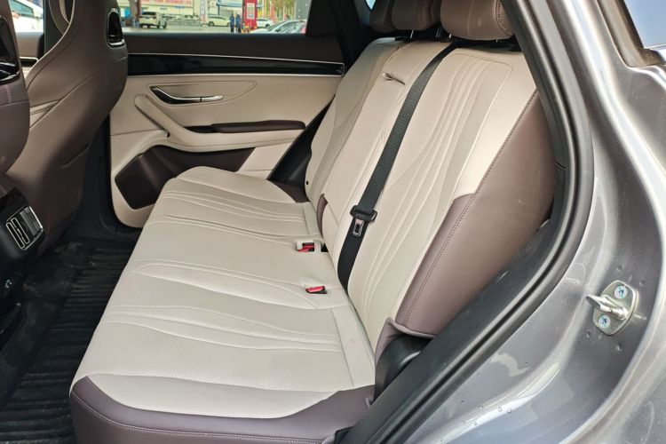 比亚迪 宋PLUS新能源 2025款 EV 智驾版 605km 旗舰型中控内饰7004