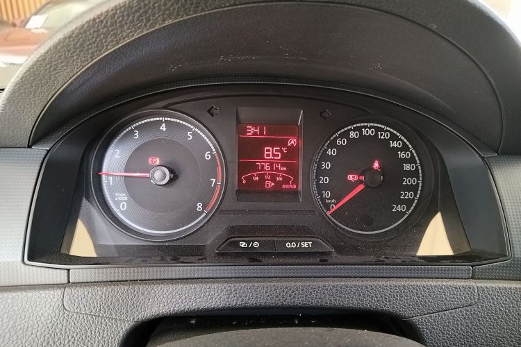 大众 桑塔纳 2018款 1.5L 手动风尚版中控内饰14