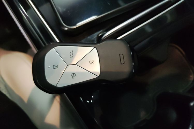 小鹏P5 2022款 460E+中控内饰7001