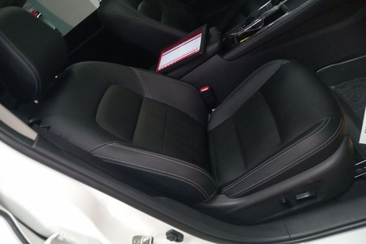 日产 天籁 2022款 2.0L XL-TLS 悦享版局部细节41