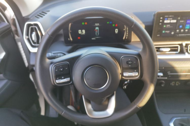 长城 金刚炮 2022款 2.0T手动柴油两驱精英型长箱GW4D20M中控内饰13