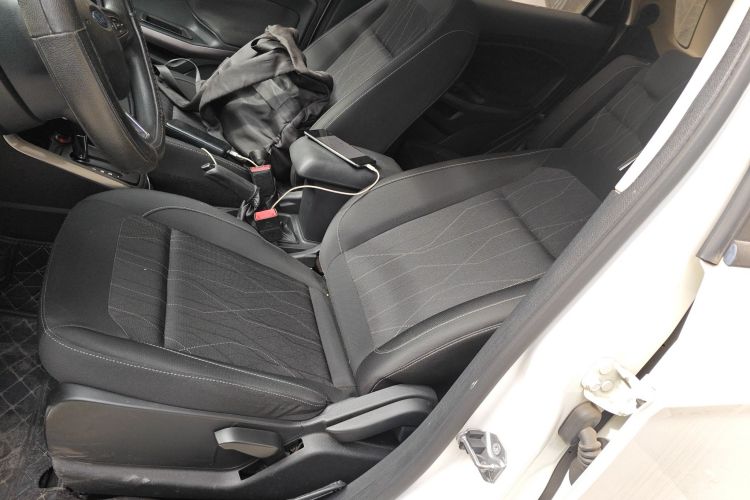 福特 翼搏 2018款 1.5L 自动铂翼型局部细节19