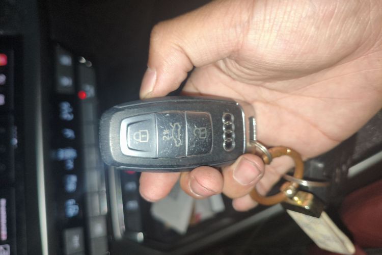 奥迪A3 2022款 A3L Limousine 35 TFSI 时尚运动型中控内饰7001