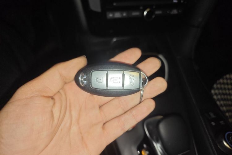 英菲尼迪QX50 2018款 2.0T 四驱菁英版中控内饰11