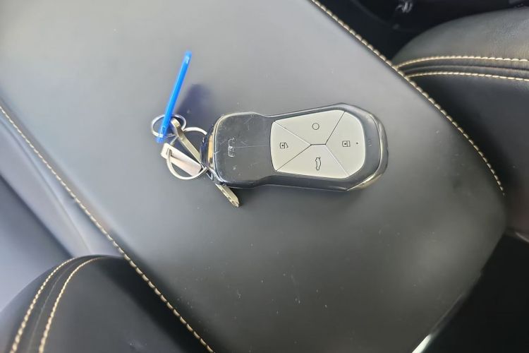 小鹏P5 2023款 智行版中控内饰11