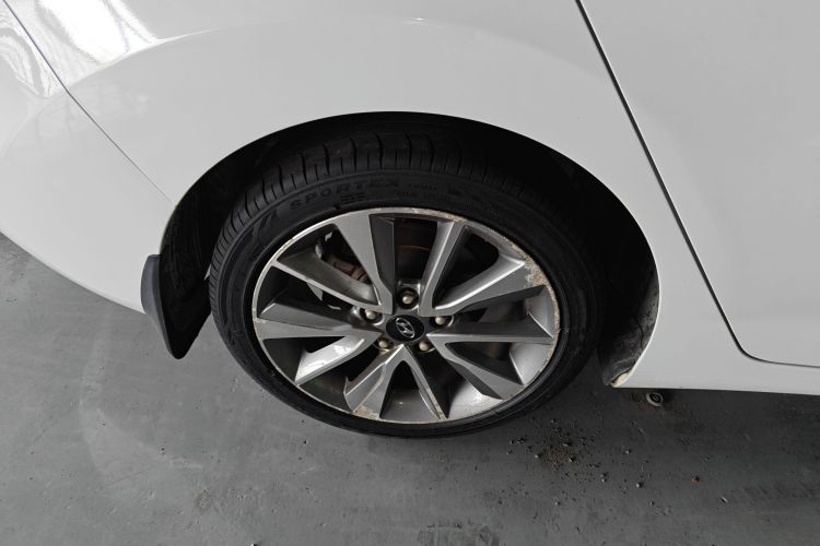 现代 朗动 2015款 1.6L 自动领先型车身外观6008