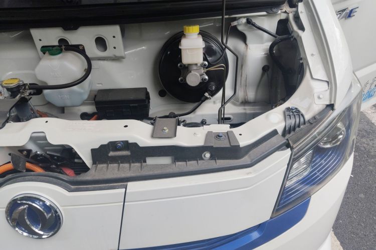 东风 御风EM27 2024款 EM27L 亿纬动力 41.86kWh局部细节9007