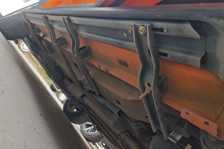 Jeep 自由侠 2019款 220T 自动领先版局部细节9002