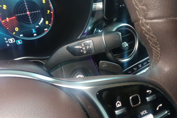 奔驰GLC 2020款 改款 GLC 260 L 4MATIC 豪华型局部细节18