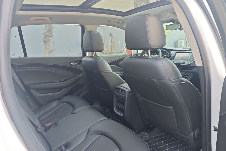 别克 昂科威 2018款 20T 两驱精英型车身外观57