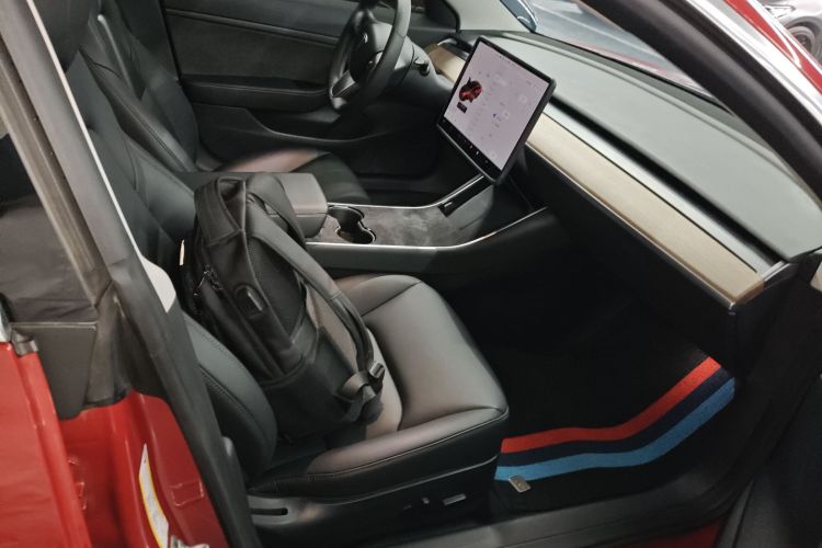 特斯拉 Model 3 2020款 改款 长续航后轮驱动版局部细节41