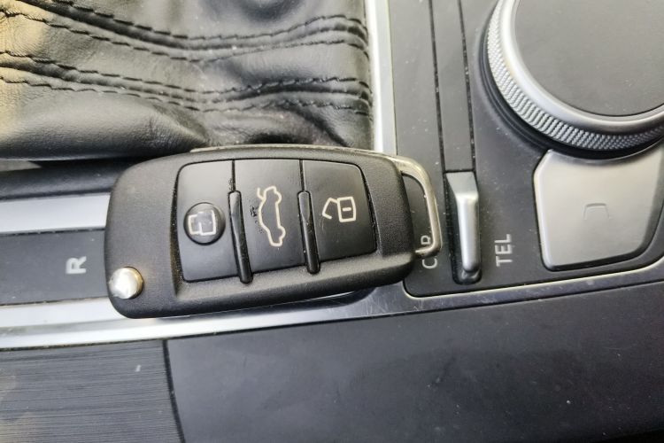 奥迪A3 2017款 Limousine 40 TFSI 运动型中控内饰7001