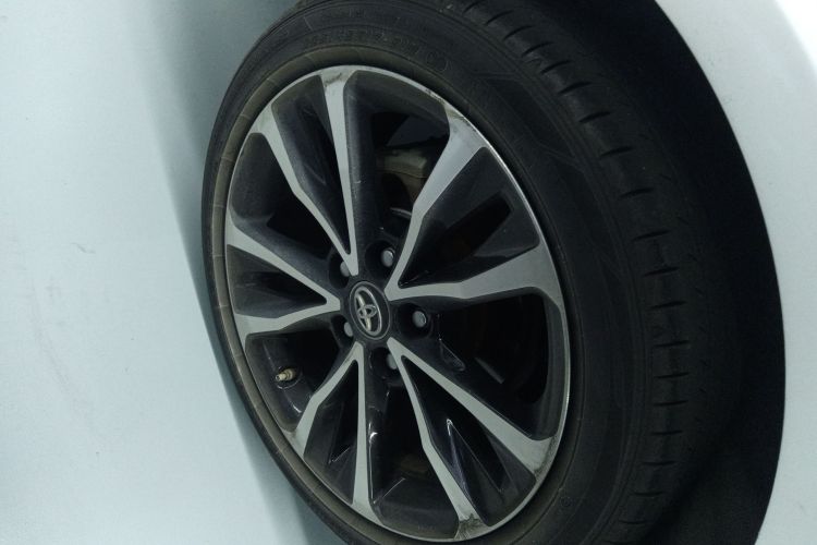 丰田 雷凌 2021款 185T CVT运动版车身外观6008