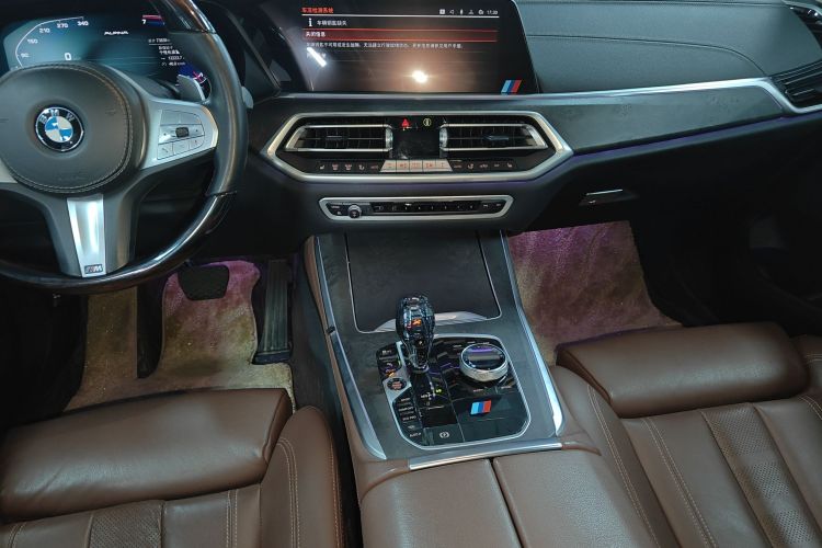 宝马X5(进口) 2021款 改款 xDrive30i M运动套装中控内饰16