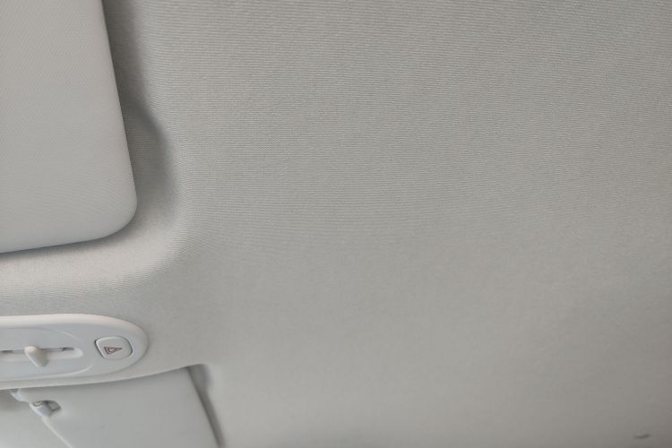 奔腾小马 2025款 222km 灵动马中控内饰22