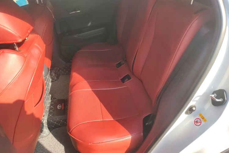 丰田C-HR 2018款 2.0L 领先天窗版 国V中控内饰7003