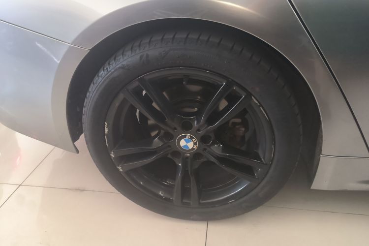 宝马4系  425i Gran Coupe M运动曜夜版车身外观6001