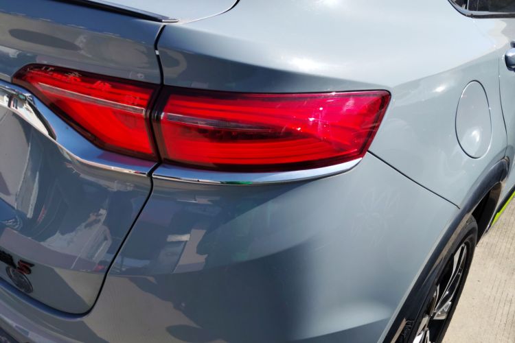 吉利汽车 星越S 2021款 2.0TD 自动两驱闪电版车身外观6006