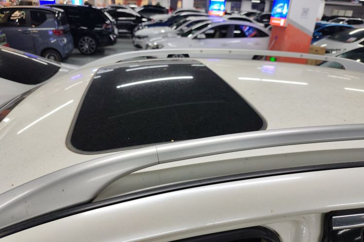 英菲尼迪QX50 2015款 2.5L 舒适版局部细节57