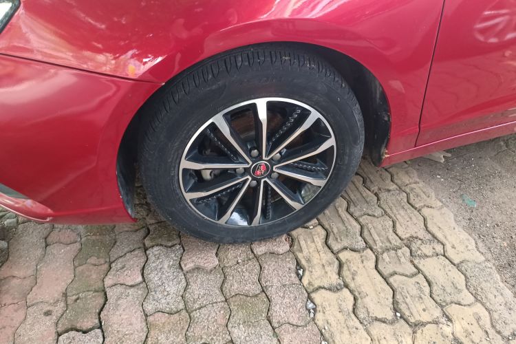 荣威i5 2020款 1.5L 自动4G互联领豪旗舰版车身外观6007