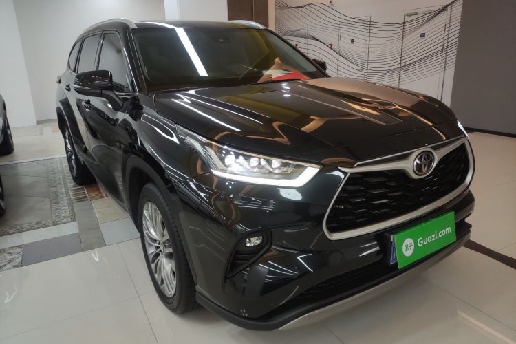 丰田 汉兰达 2022款 380T 四驱尊贵版 7座车身外观3