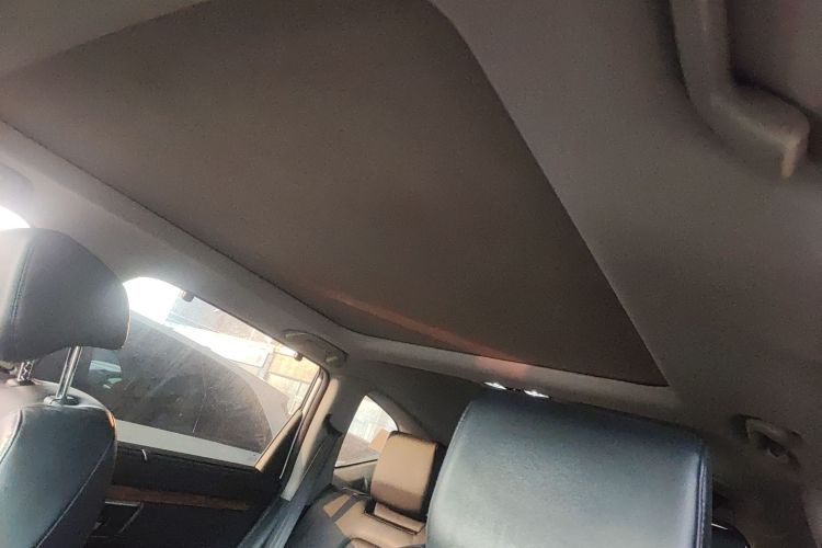 本田CR-V 2019款 240TURBO CVT四驱尊贵版 国V中控内饰22