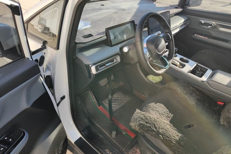 埃安 AION Y 2023款 Younger 星耀版中控内饰7003