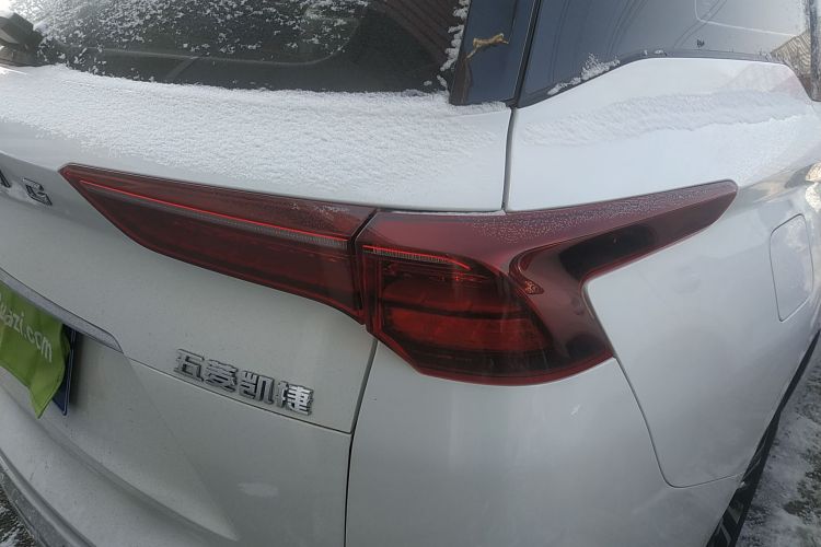 五菱汽车 五菱凯捷 2022款 改款 280T 1.5T CVT旗舰型车身外观9