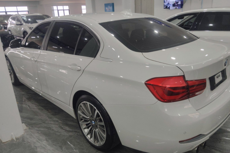 宝马3系 2019款 320Li 时尚型车身外观6003