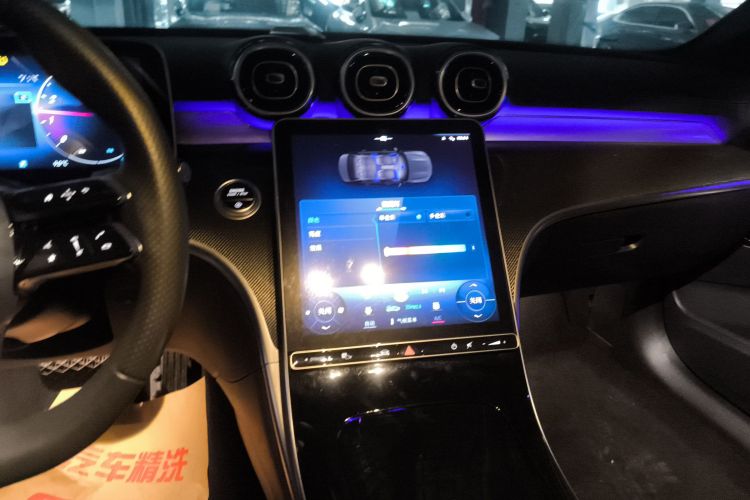 奔驰C级 2023款 改款 C 200 L 运动版局部细节16
