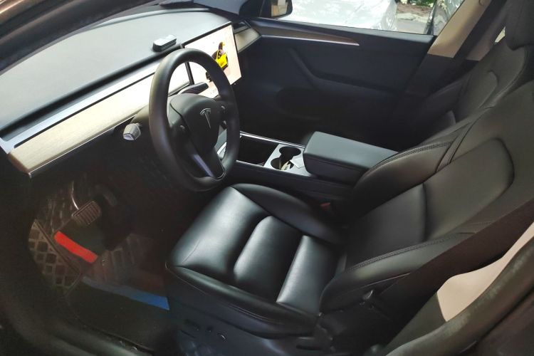 特斯拉 Model Y 2022款 改款 长续航全轮驱动版中控内饰20